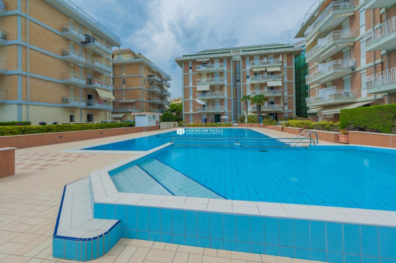 Residence Puerto Del Sol Immobiliare Pacella Lido di Jesolo Kültér fotó